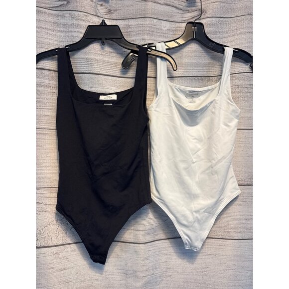 Aritzia Babaton Contour Tank Bodysuits Size S - Picture 1 of 4